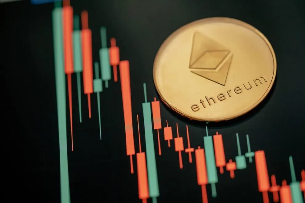 原油価格の高騰がETHの売り圧力につながっている:Bitmineのトム・リー氏