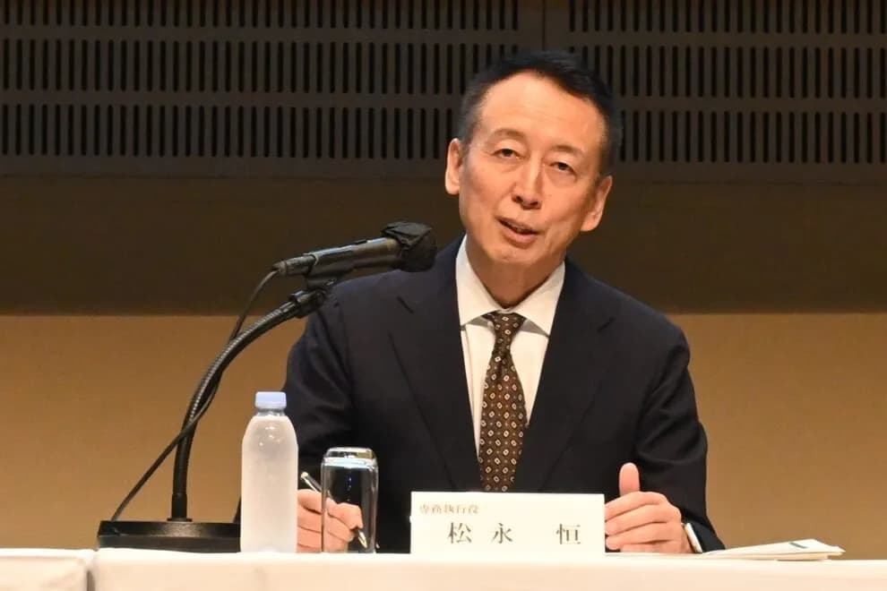 ゆうちょDCJPY発行計画維持、BIS国際決済実証、SoFiUSD銀行発行、暗号資産カード230%増──規制と実装が同時進行