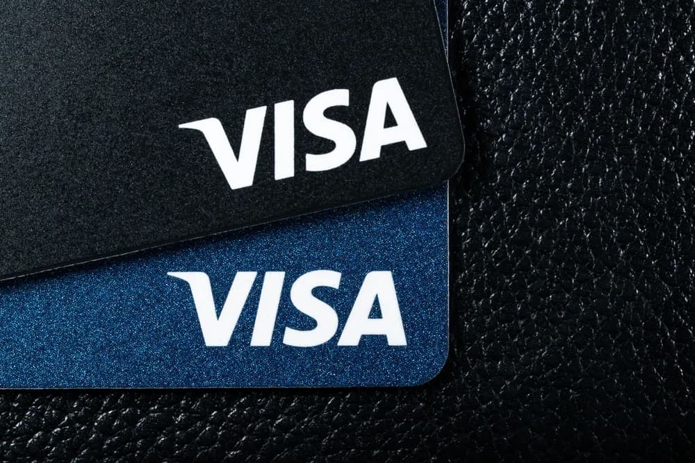 仮想通貨カード230%急増、米国がイラン資産10億ドル押収、AIがDeFi安全性に警鐘