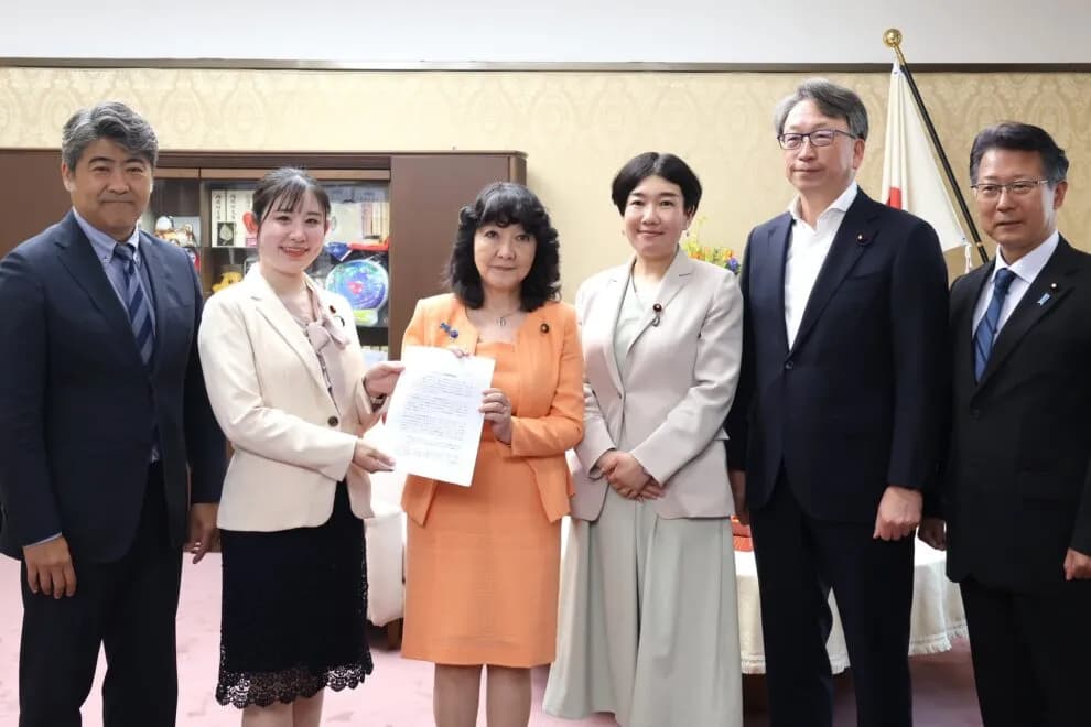 自民党ブロックチェーン議連、片山さつき財務相に提言──暗号資産税制やオンチェーン金融の進展要望