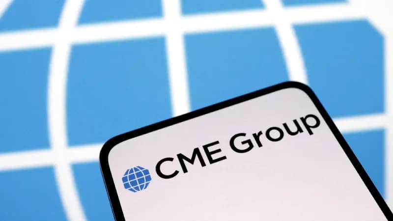 CMEがCFTC提訴、無期限先物のカルシ上場承認とコインベース提供容認巡り