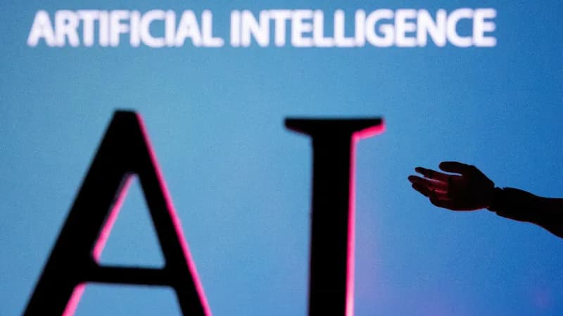 日本の銀行、AI脅威でATM停止も。全銀協会長「資産保護を優先」